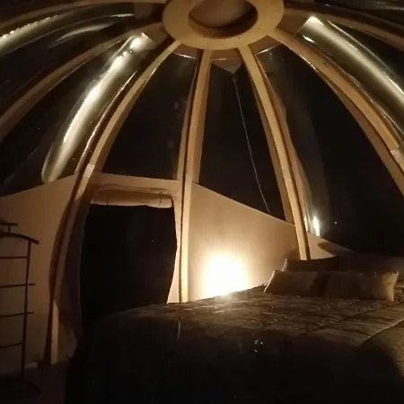 Le Wigwam Du Fassac Роскошный шатер *