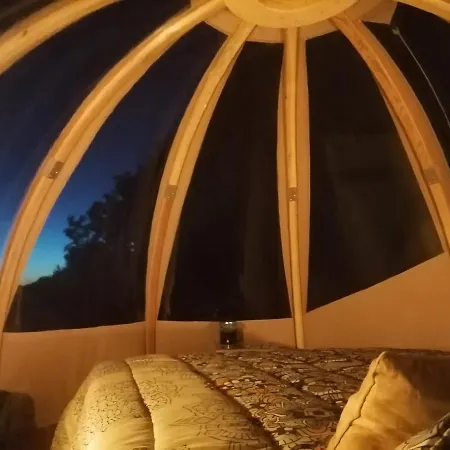 Le Wigwam Du Fassac * Saint-Julien-du-Puy